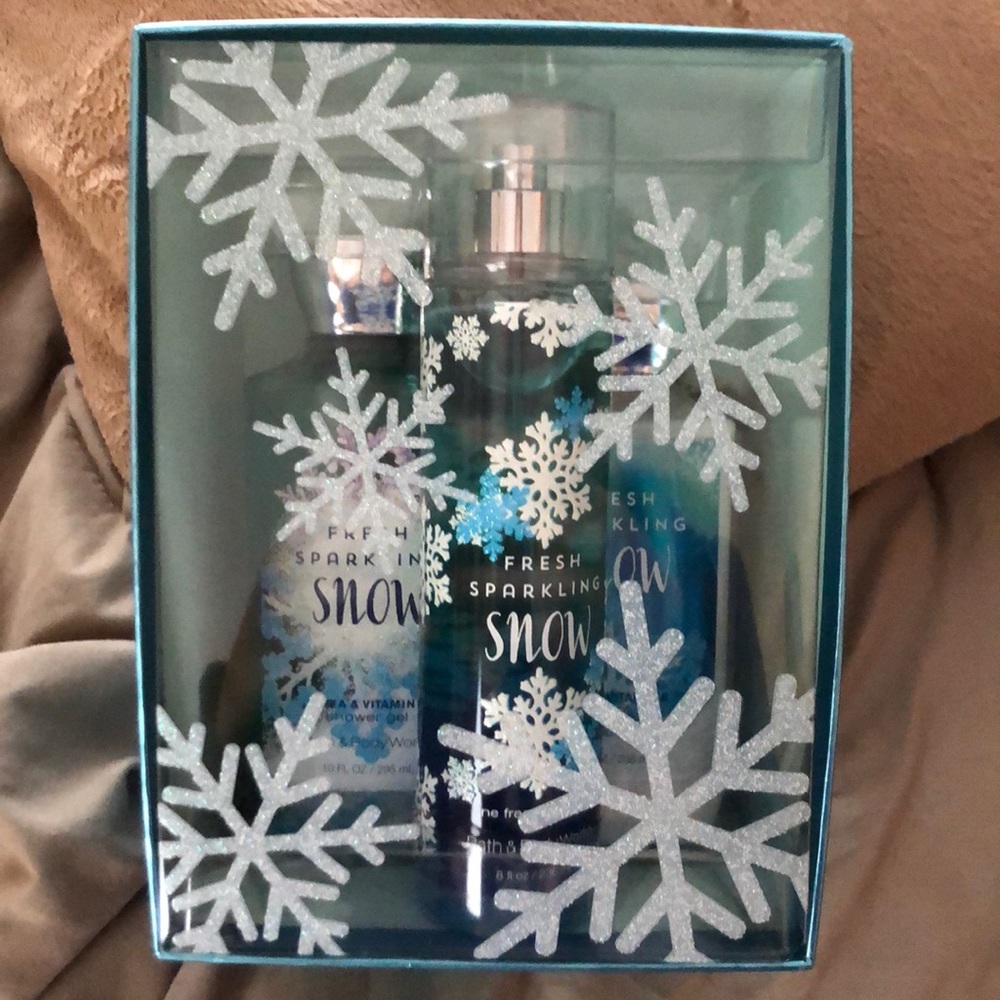 NWOT Bath and body works holiday package